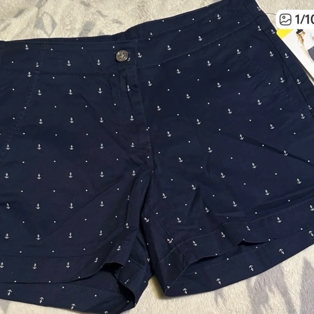 Nautica Women's Dark Blue Anchor Patterned Shorts